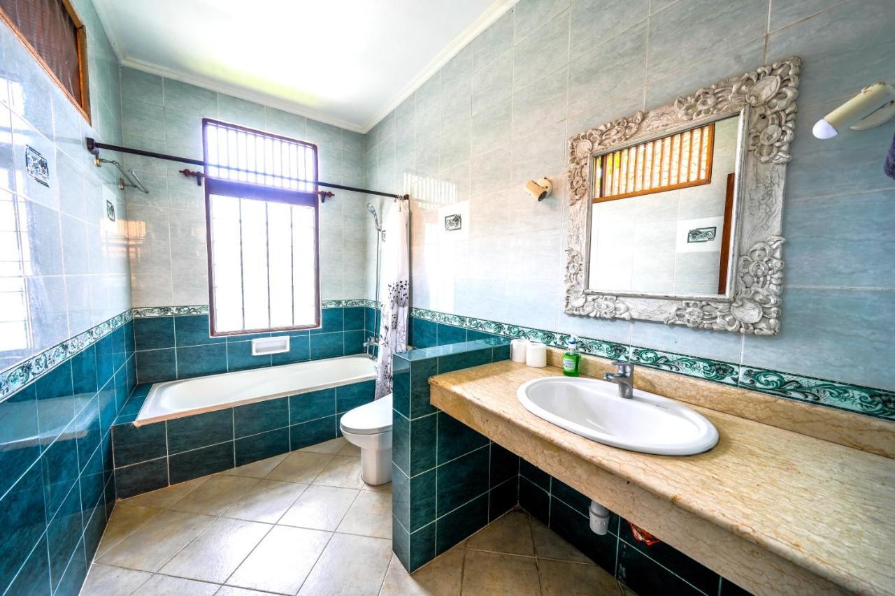 Villa Mica - Kuta - 5 Bedrooms - 5 Bathrooms - Great Location 外观 照片