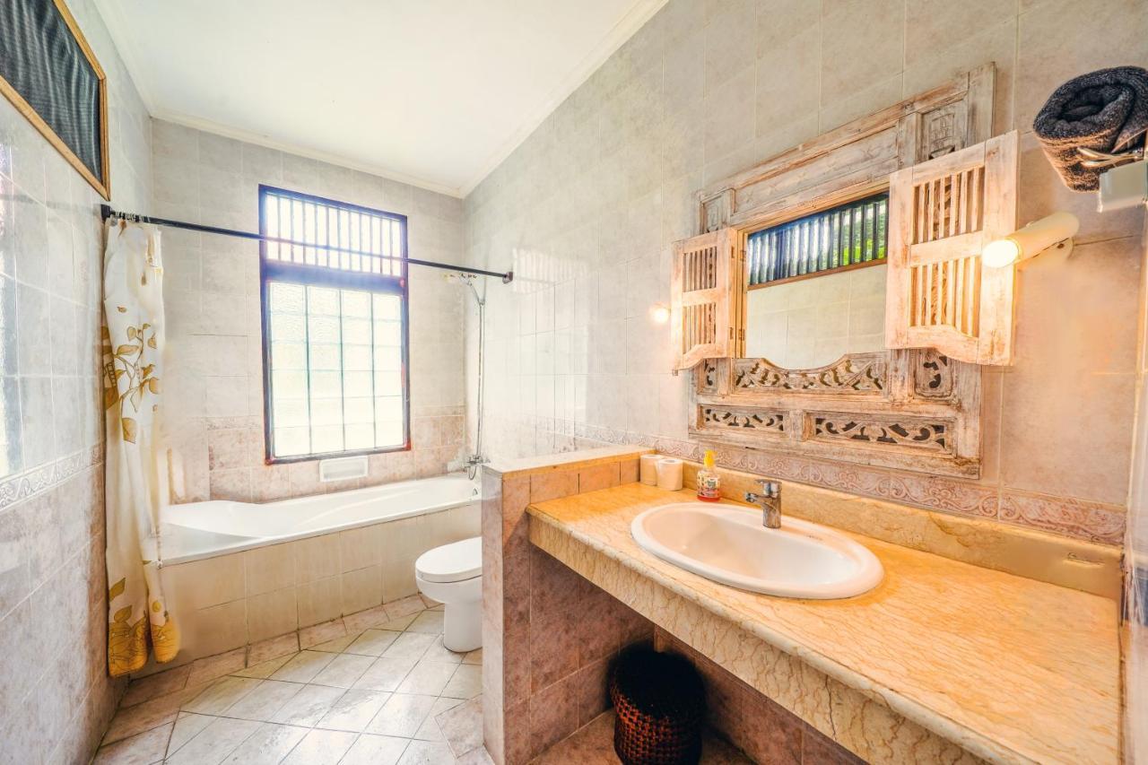Villa Mica - Kuta - 5 Bedrooms - 5 Bathrooms - Great Location 外观 照片